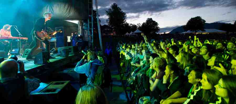 Mother Mother at Summer Live 2011